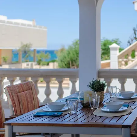 Yourhouse Ca Na Maria בית נופש *